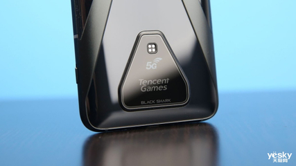 騰訊黑鯊游戲手機(jī)3評測:從硬件到軟件專為玩家定制